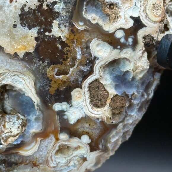 Agate Geode Sugar Druzy Raw Specimen on Stand Crystal 576g Natural Earth Stateme - Picture 8 of 8